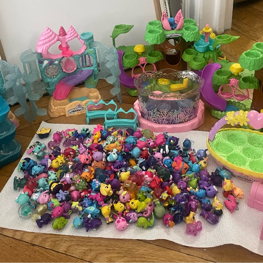 Hatchimals Toys & Play Sets